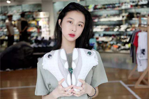 暗恋一个女生,该怎么追她? 暗恋一个女生,该怎么追她?第2张